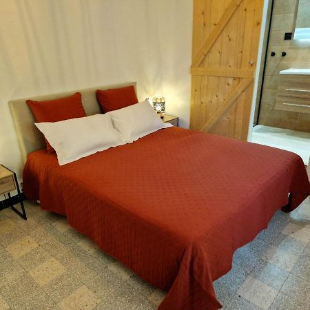Bed and Breakfast Lou Mouli Di Baou Labeaume Exterior foto