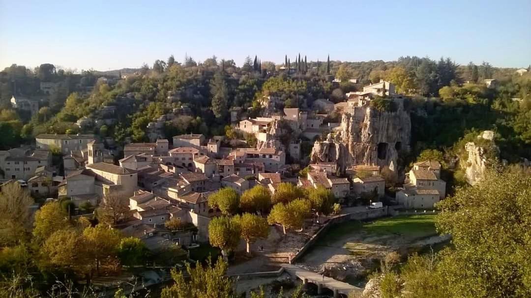 Bed and Breakfast Lou Mouli Di Baou Labeaume Exterior foto