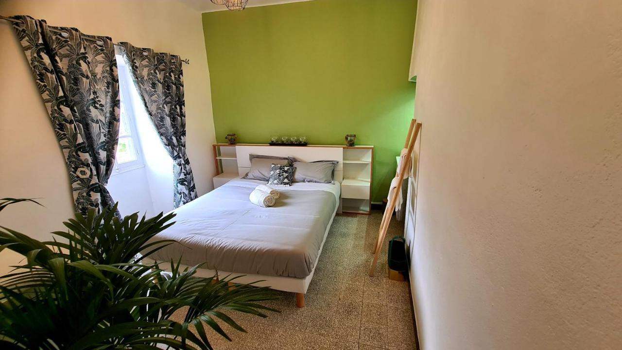 Bed and Breakfast Lou Mouli Di Baou Labeaume Exterior foto
