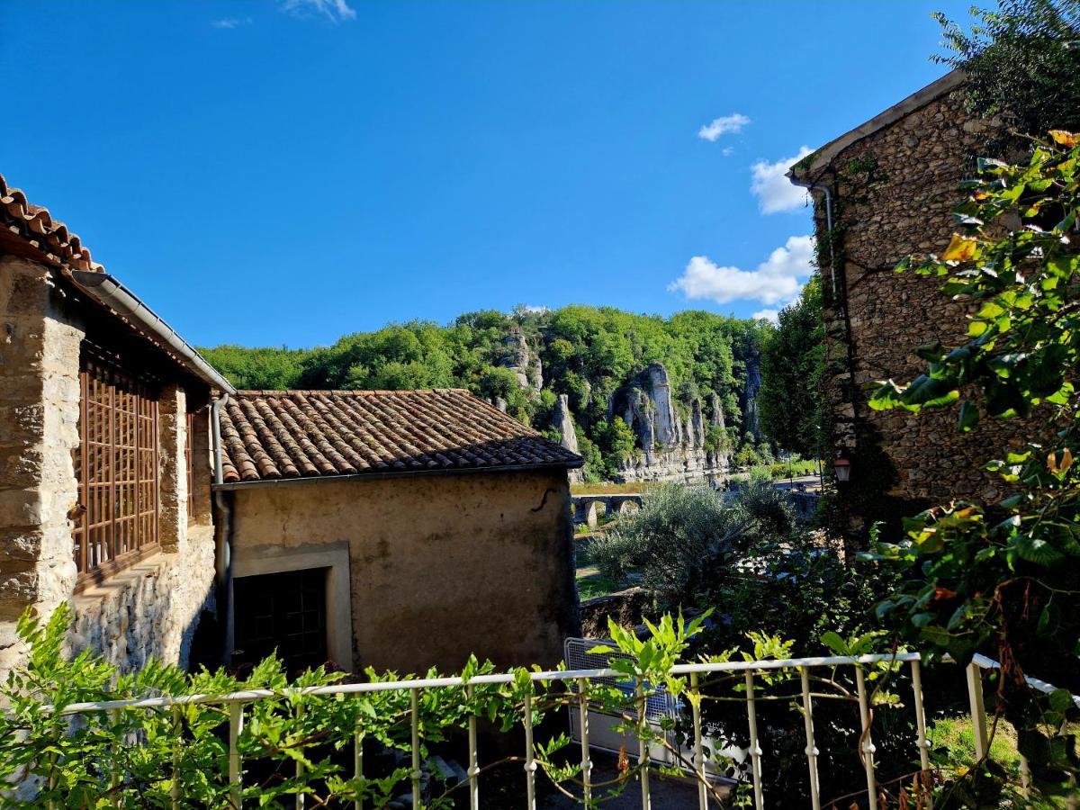 Bed and Breakfast Lou Mouli Di Baou Labeaume Exterior foto