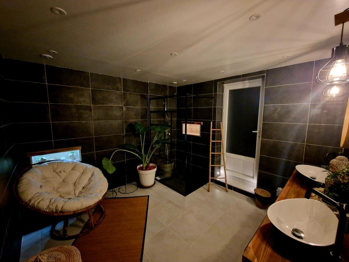 Bed and Breakfast Lou Mouli Di Baou Labeaume Exterior foto